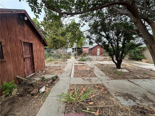 863 S Vanhorn Ave N, West Covina, CA 91790 - view of yard