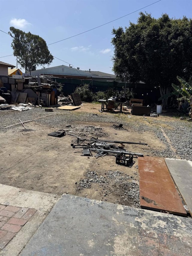 698 J St, Chula Vista, CA 91910 - view of yard