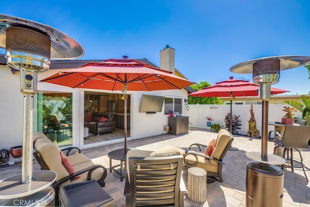 9171 Heatherton Cir, Huntington Beach, CA 92646 - view of patio