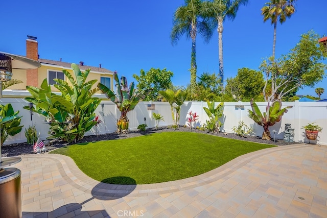9171 Heatherton Cir, Huntington Beach, CA 92646 - view of yard with a patio area