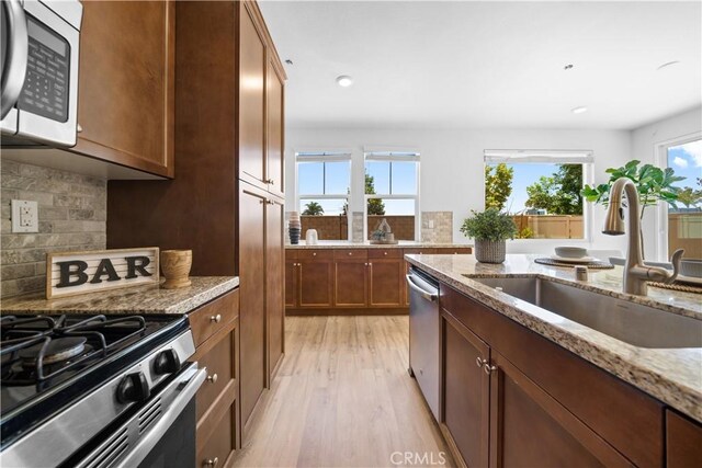 7027 Avignon Dr, Chino, CA 91710