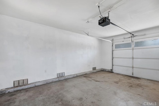 575 Nicole Dr, Newbury Park, CA 91320 - garage featuring a garage door opener