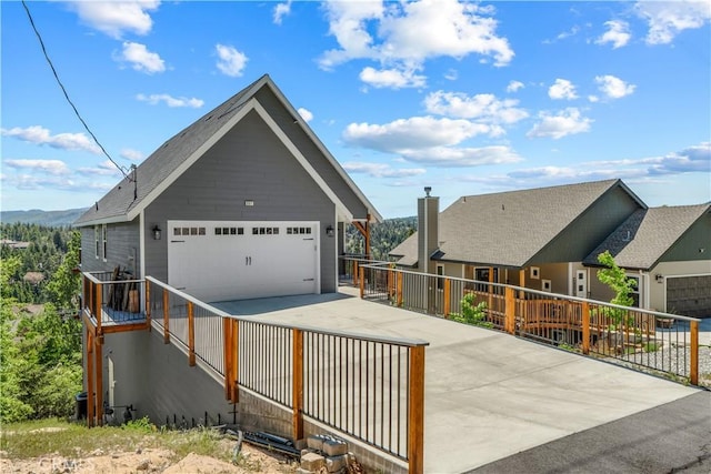 851 Madera Ln, Lake Arrowhead, CA 92352 - garage with driveway