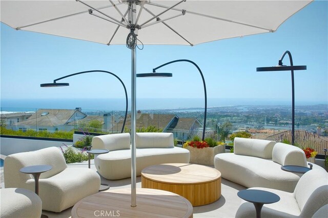 17 Muir Beach Cir, Corona Del Mar, CA 92625 - view of patio / terrace featuring an outdoor hangout area