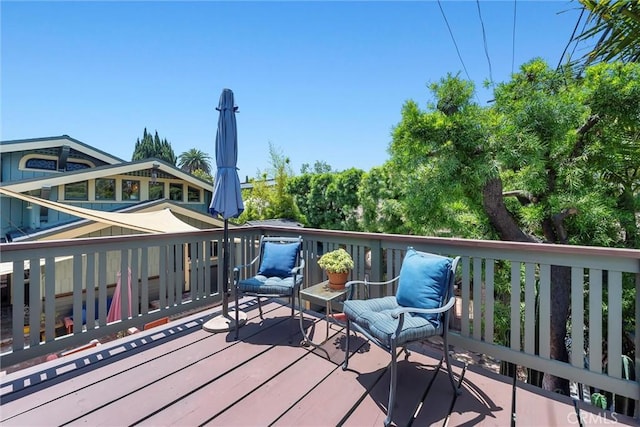 4039 W 7th St, Los Angeles, CA 90005 - view of deck