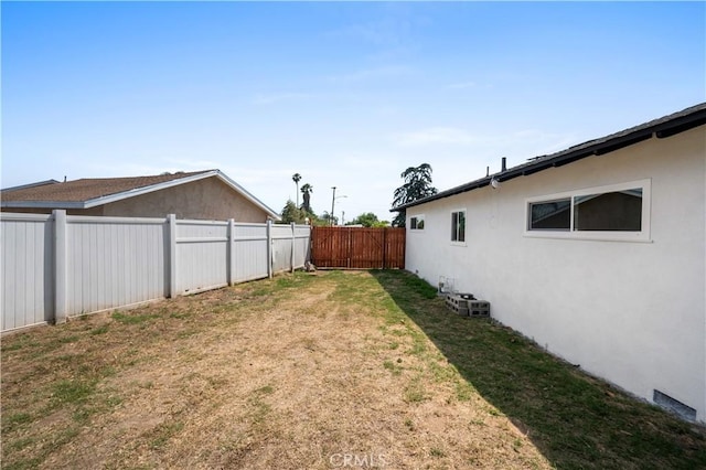 424 E Victoria St, Rialto, CA 92376 - view of yard