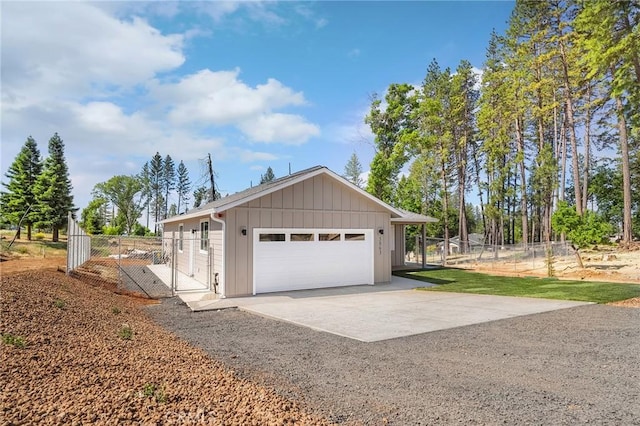 5863 Kibler Rd, Paradise, CA 95969 - detached garage with a gate