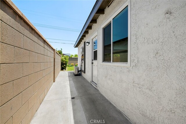1324 S Oakhaven Dr, Anaheim, CA 92804 - photo 15