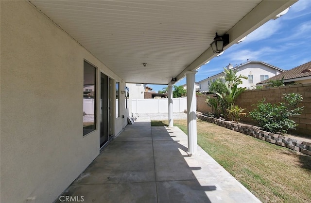 13531 Shallow Brook Ct, Eastvale, CA 92880 - view of patio / terrace
