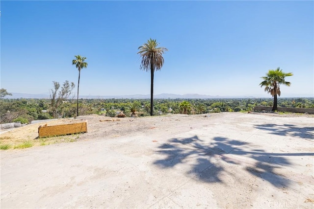 875 W Vista Dr, San Bernardino, CA 92405