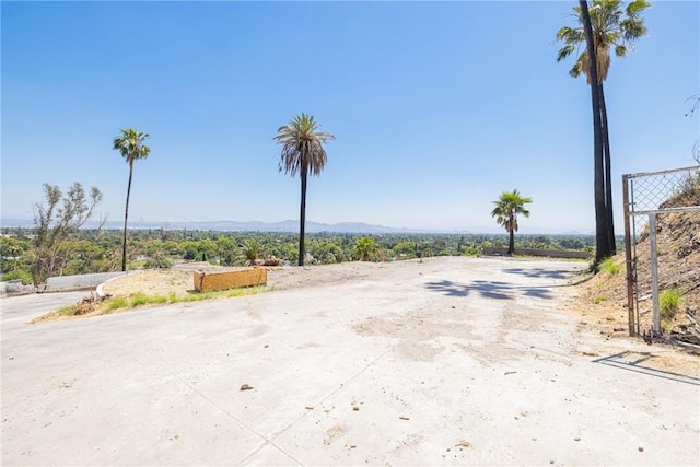 875 W Vista Dr, San Bernardino, CA 92405