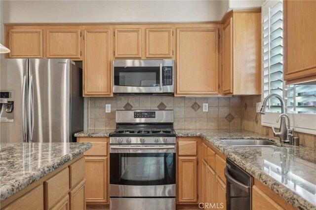 28523 Santa Catarina Rd, Saugus, CA 91350 - photo 3