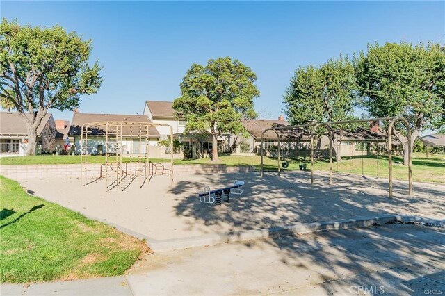 14096 Baker St, Westminster, CA 92683 - view of property's community featuring a residential view and a yard