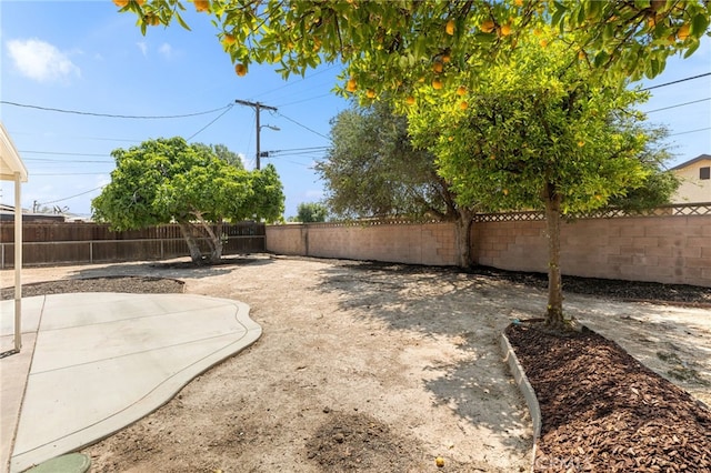 26331 Foxgrove Rd, Menifee, CA 92586 - fenced backyard featuring a patio