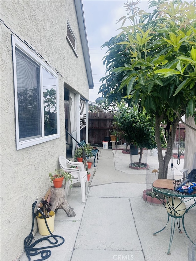 15160 Pimenta Ave, Paramount, CA 90723 - view of patio / terrace