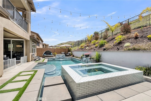 2760 Chad Zeller Ln, Corona, CA 92882 - view of swimming pool featuring an in-ground hot tub, a fenced backyard, and a patio