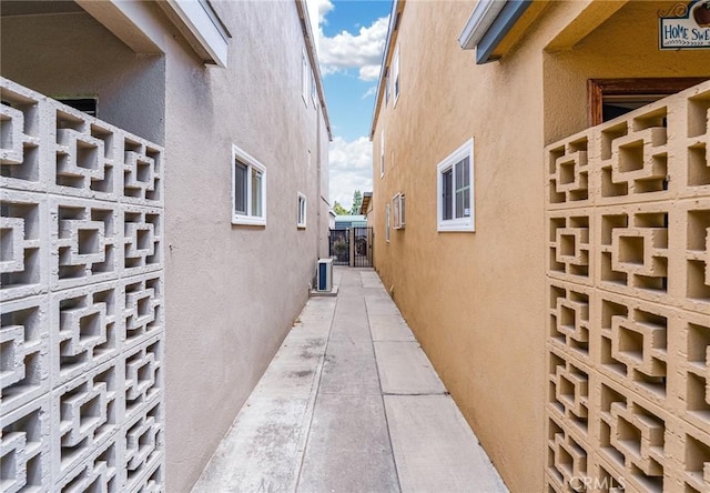 727 W Hill St, Long Beach, CA 90806 - view of side of property featuring stucco siding