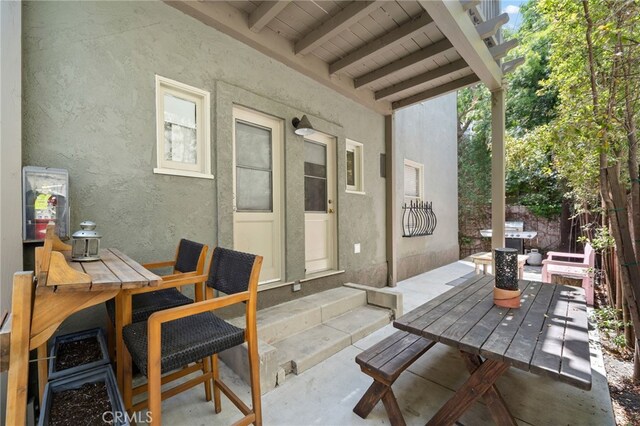219 Redondo Ave, Long Beach, CA 90803 - view of patio with outdoor dining area