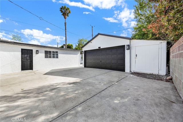 505 N Avon St, Burbank, CA 91505 - view of garage