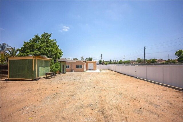 6391 Stearns St, Riverside, CA 92504 - view of yard