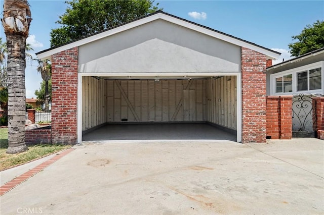 1304 N Devonshire Rd, Anaheim, CA 92801 - view of garage