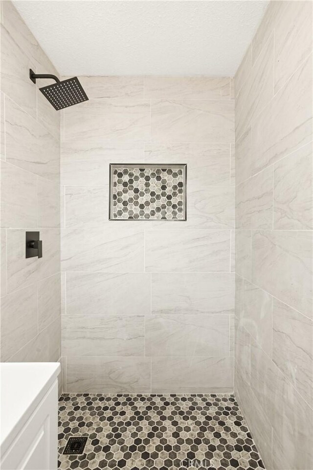 414 Markton St, Los Angeles, CA 90061 - full bath with tiled shower