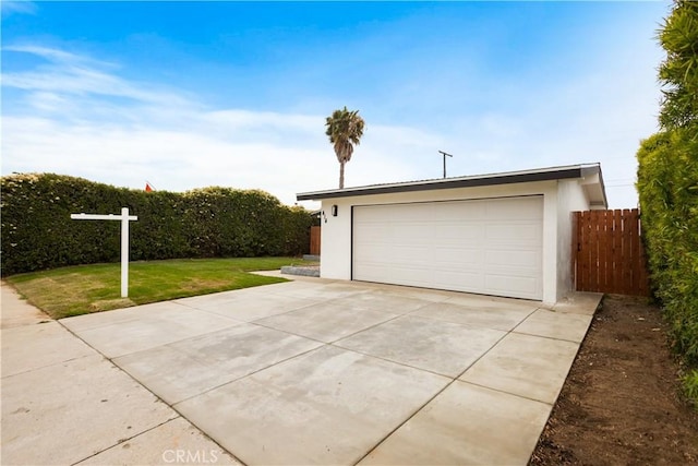 414 Markton St, Los Angeles, CA 90061 - view of garage