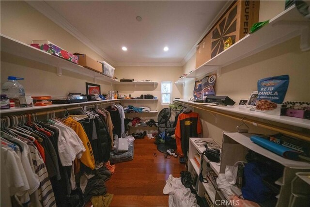 1630 Bridgeport Dr, Los Angeles, CA 90065 - walk in closet featuring wood finished floors