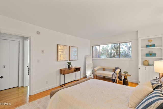 7560 Hollywood Blvd Unit 409, Los Angeles, CA 90046 - bedroom with light wood finished floors and baseboards