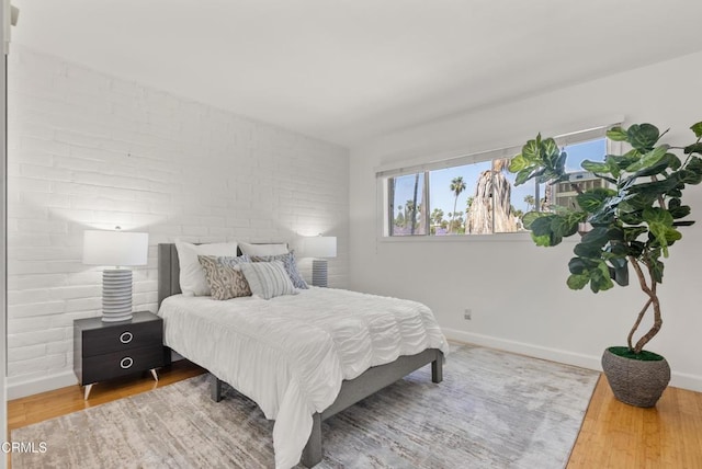 7560 Hollywood Blvd Unit 409, Los Angeles, CA 90046 - bedroom with wood finished floors and baseboards