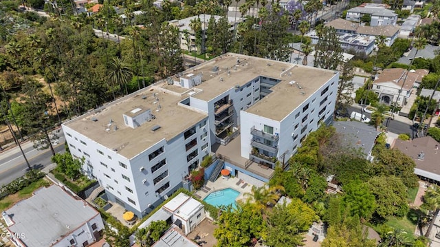 7560 Hollywood Blvd Unit 409, Los Angeles, CA 90046 - aerial view of a pool