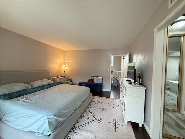 6310 Ridgemar Ct, Rancho Palos Verdes, CA 90275 - bedroom featuring light wood-type flooring and baseboards