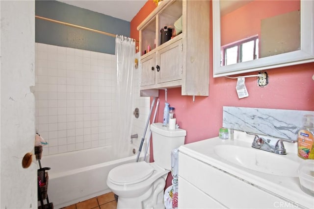 213 N Figueroa St, Santa Ana, CA 92703 - bathroom featuring toilet, shower / tub combo, vanity, and tile patterned floors