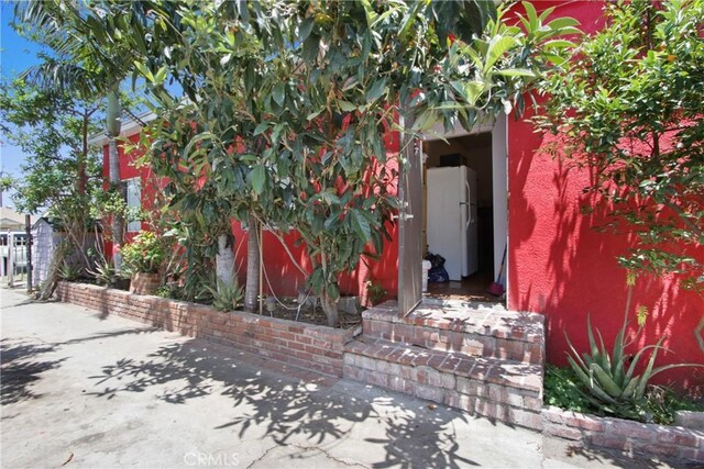 213 N Figueroa St, Santa Ana, CA 92703 - view of exterior entry