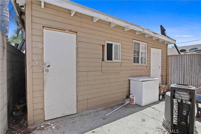 213 N Figueroa St, Santa Ana, CA 92703 - view of outdoor structure