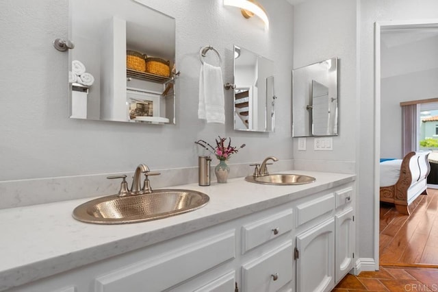 374 Orange Ave Unit F, Coronado, CA 92118 - full bath featuring double vanity and ensuite bath