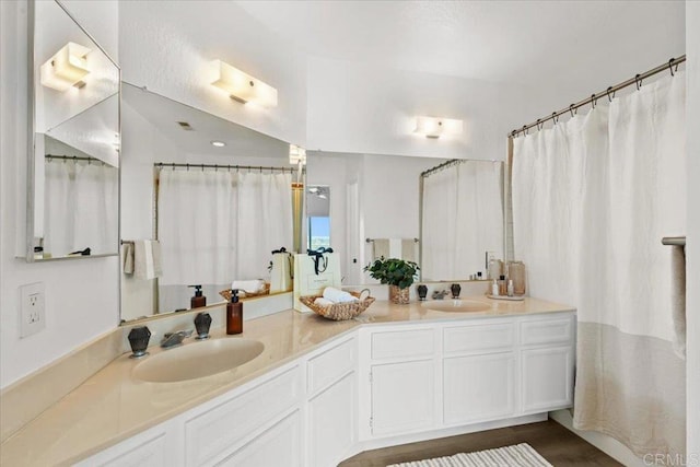 1435 Archwood Pl, Escondido, CA 92026 - bathroom featuring double vanity