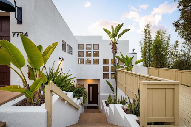 7784 Lookout Dr, La Jolla, CA 92037 - view of building exterior