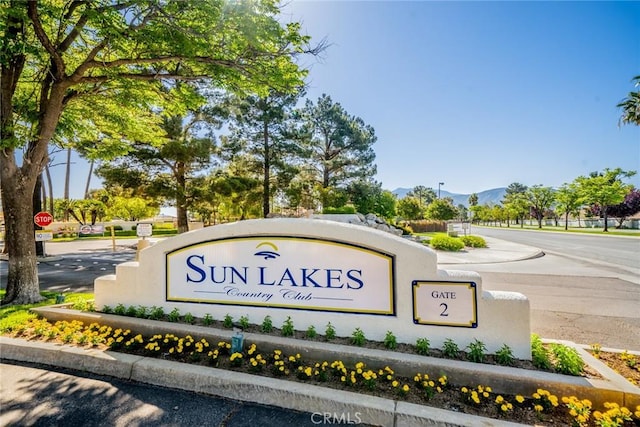 543 Northwood Ave, Banning, CA 92220 - community / neighborhood sign featuring a mountain view