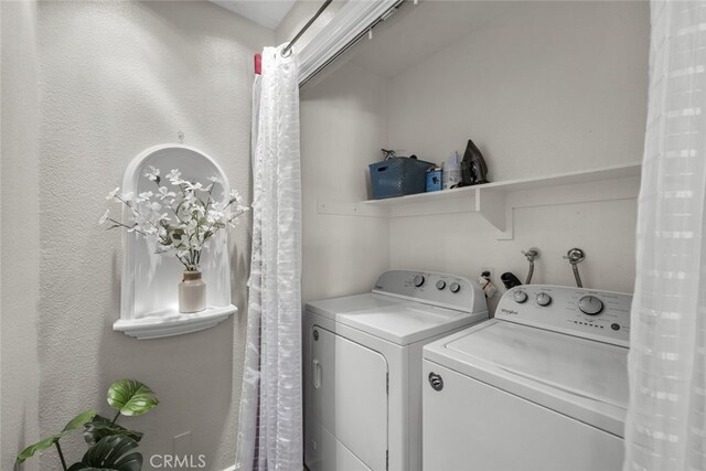 2346 Royal Ave Unit 9, Simi Valley, CA 93065 - washroom featuring washer and dryer
