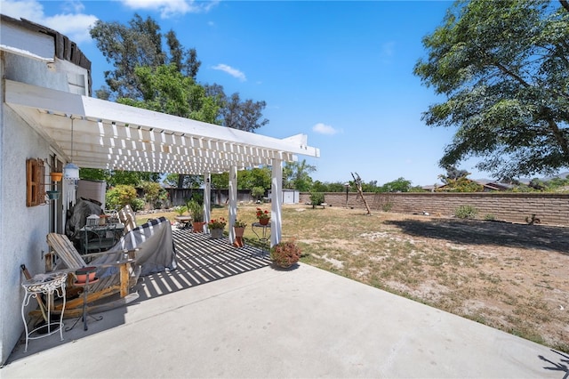 32725 Trailwood Ct, Wildomar, CA 92595 - fenced backyard featuring a patio area and a pergola