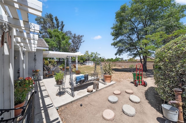 32725 Trailwood Ct, Wildomar, CA 92595 - fenced backyard with a patio area and a pergola