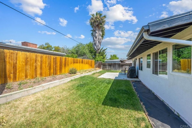 6252 Lake Albano Ave, San Diego, CA 92119 - view of yard with a patio area