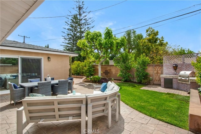 2662 Salmon Dr, Los Alamitos, CA 90720 - view of patio featuring outdoor lounge area and outdoor dining space