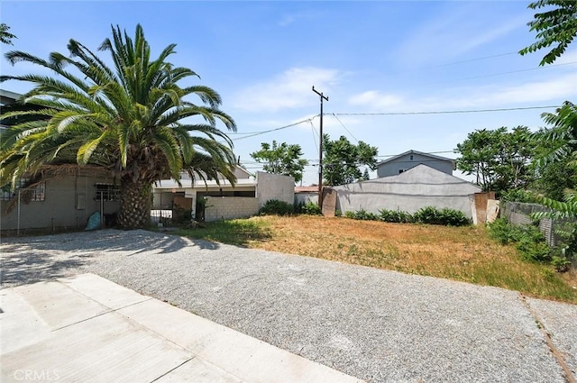 1223 W 90th St, Los Angeles, CA 90044 - view of yard