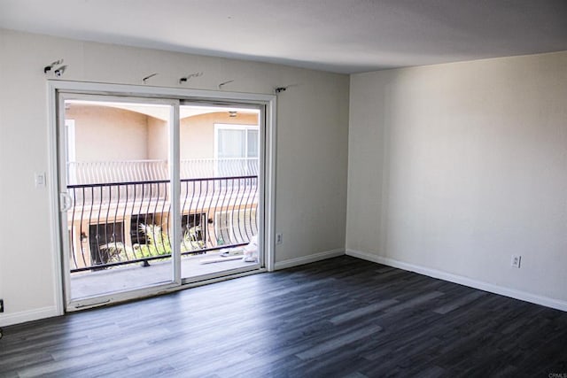 188 S Lincoln Ave Unit 22, El Cajon, CA 92020 - empty room featuring wood finished floors and baseboards