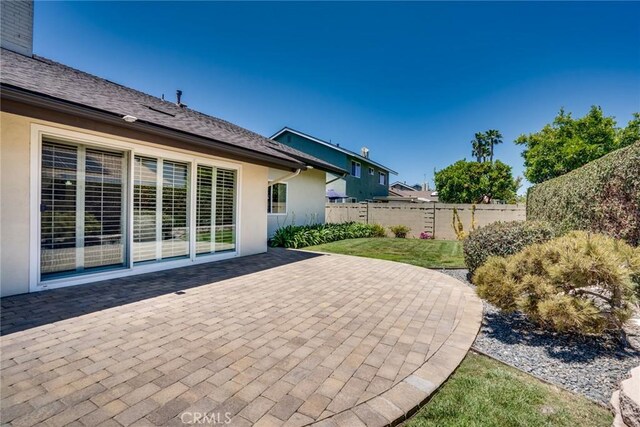 16292 Wishingwell, Huntington Beach, CA 92647 - view of patio / terrace