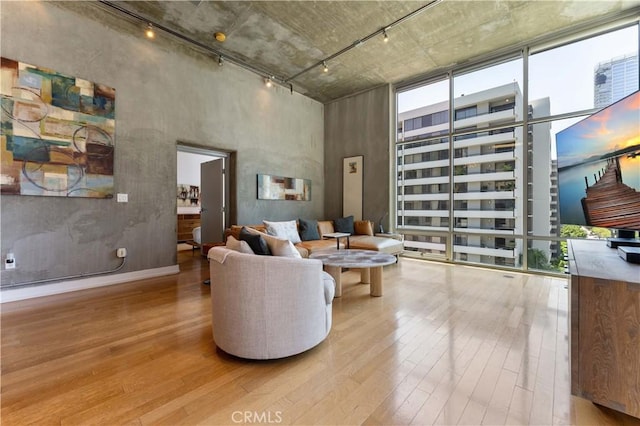 645 W 9th St Unit 703, Los Angeles, CA 90015 - photo 13