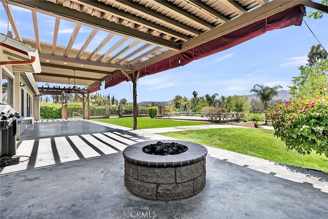 2886 Mcallister St, Riverside, CA 92503 - view of patio / terrace featuring an outdoor fire pit