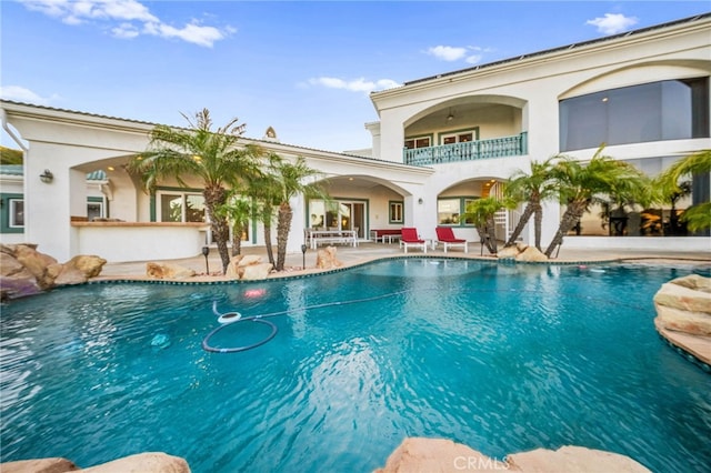 37626 Via Majorca, Murrieta, CA 92562 - swimming pool with a patio area